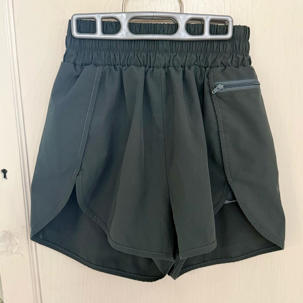 Blooming Jelly ladies/teenteen Running Shorts zipper pocket size XS